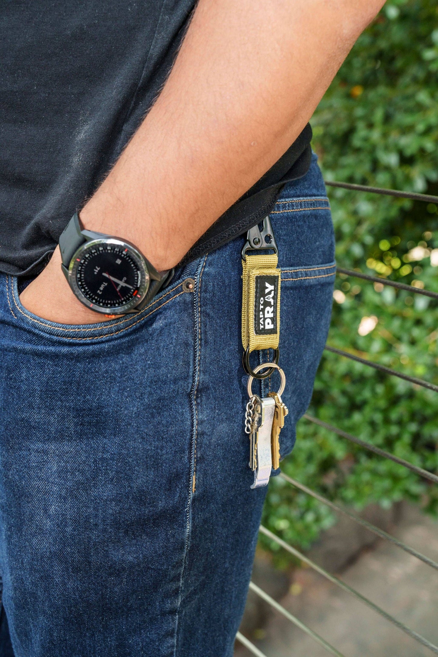 Versible - Tap To Pray™ - Tactical Carabiner Keychain