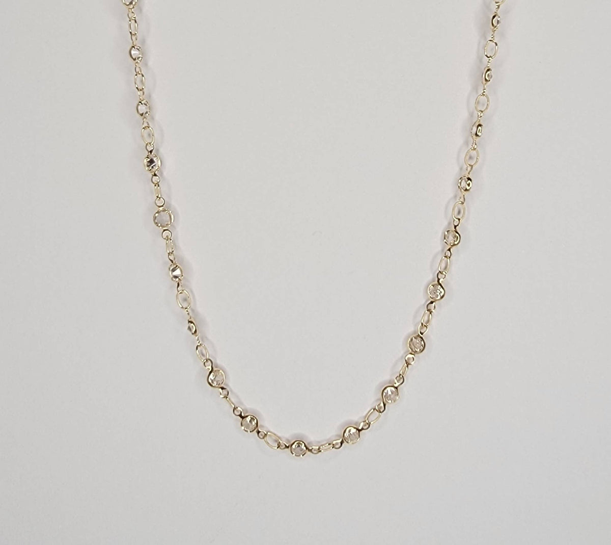 BETTYOH INC - DELICATE CZ LINK NECKLACE.