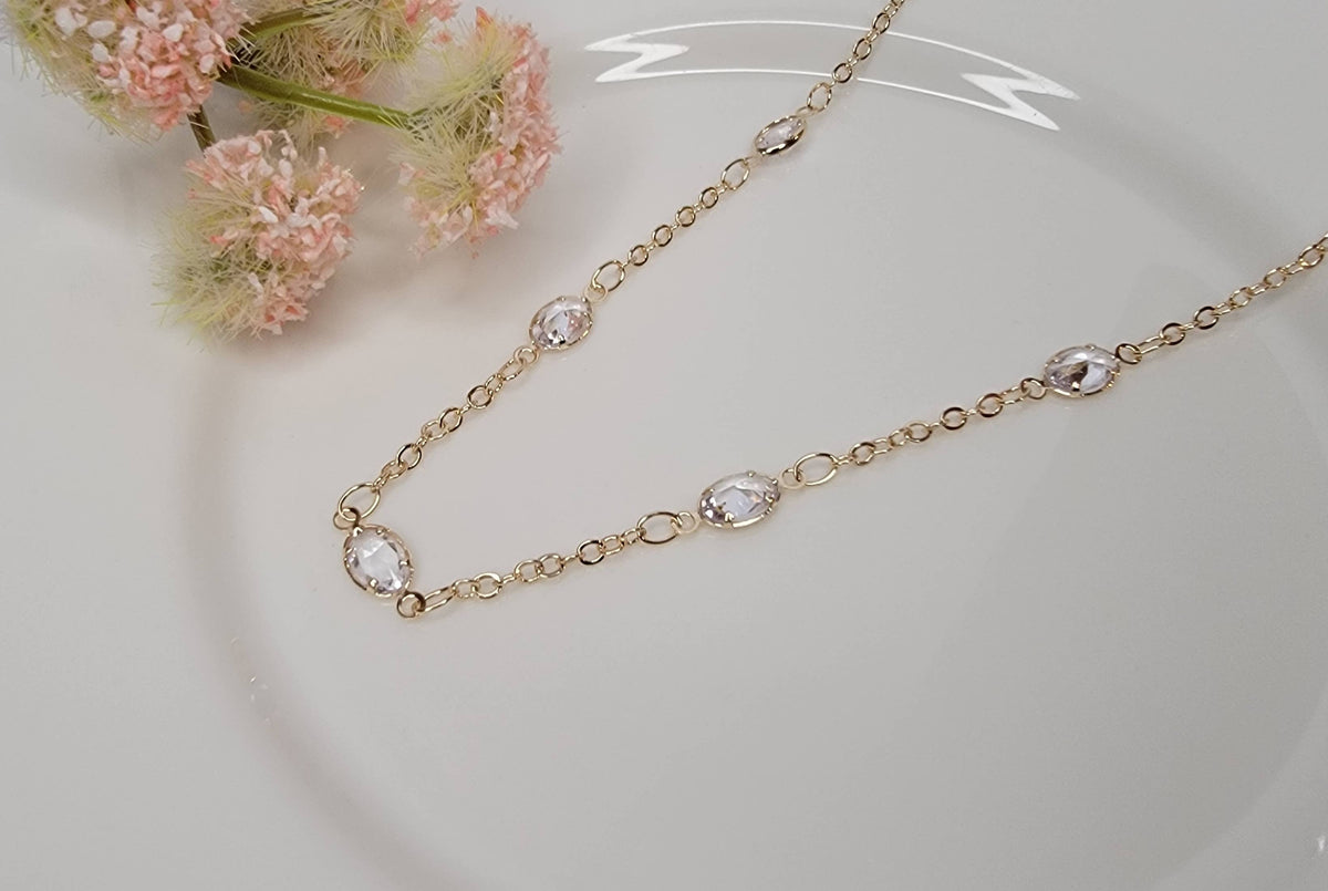 BETTYOH INC - OVAL CZ CHAIN LINK NECKLACE.