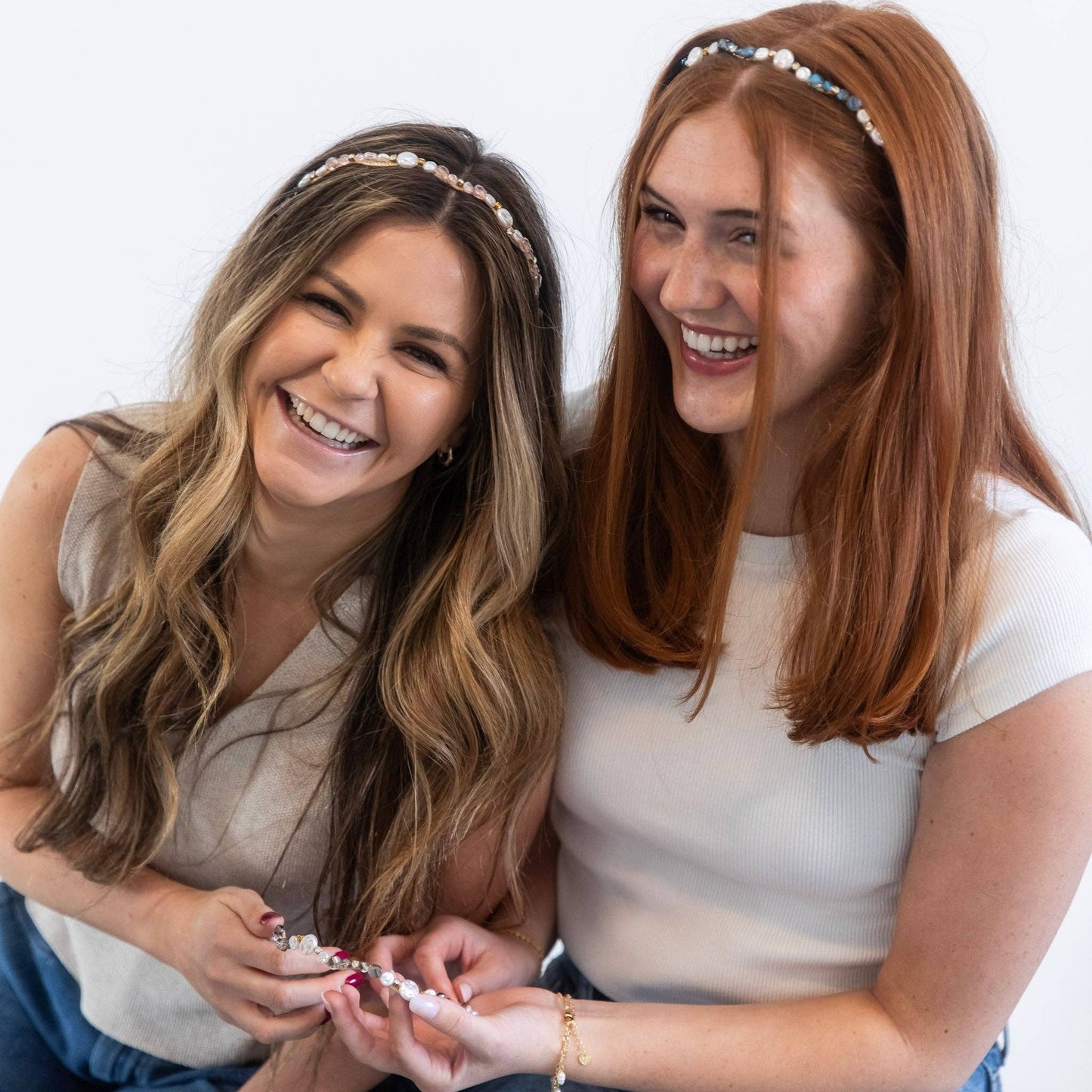Wavy Oyster Pearl Headband - Pink