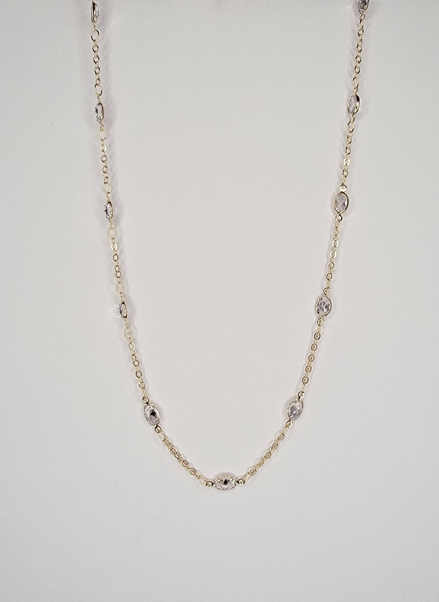 BETTYOH INC - OVAL CZ CHAIN LINK NECKLACE.