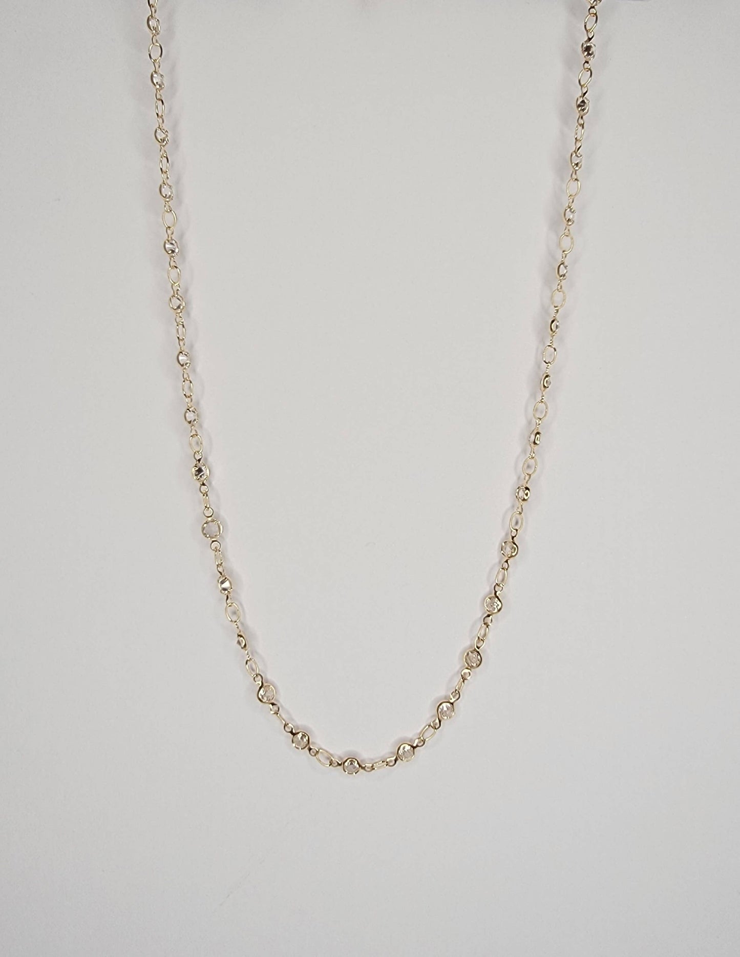 BETTYOH INC - DELICATE CZ LINK NECKLACE.