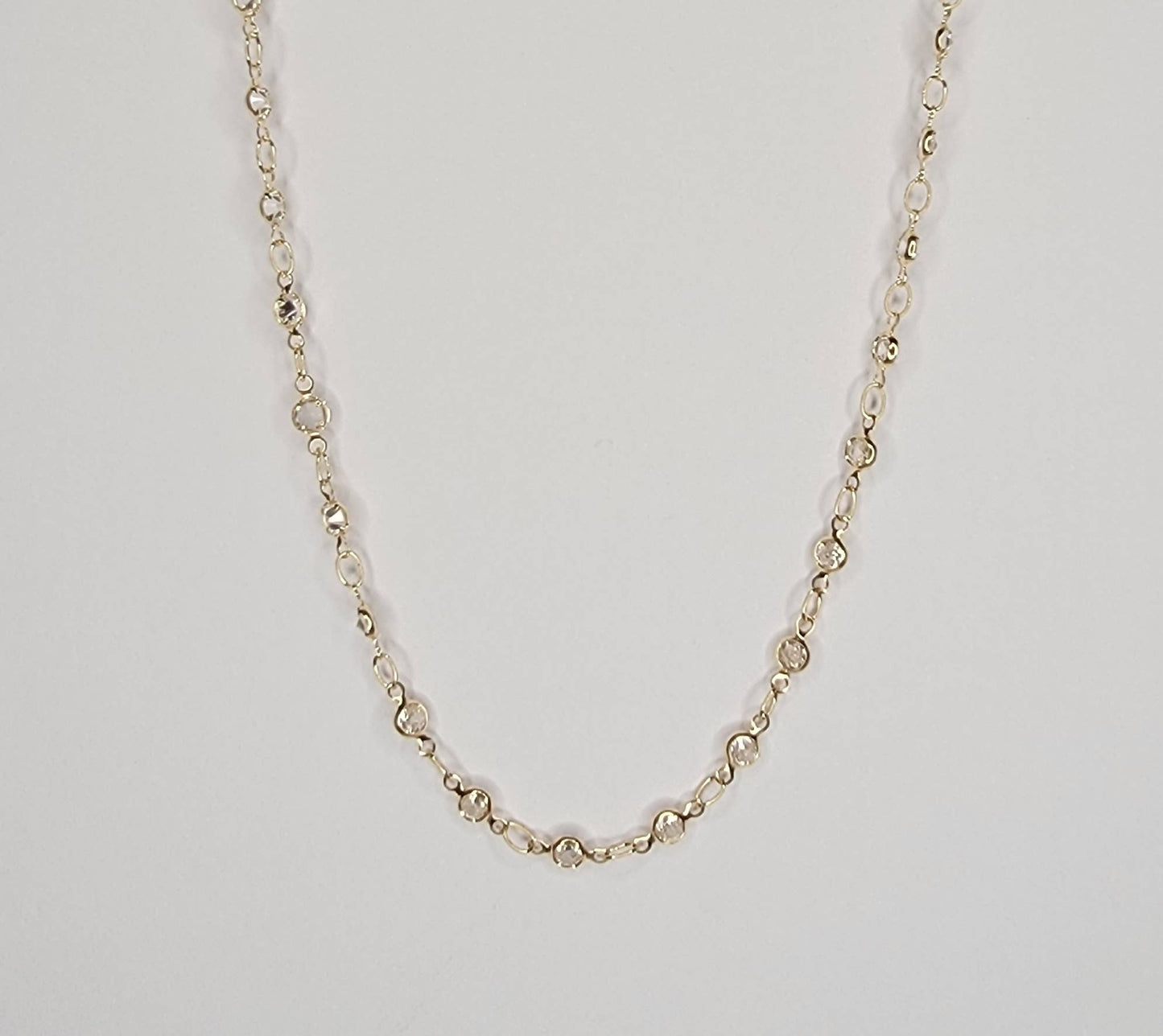 BETTYOH INC - DELICATE CZ LINK NECKLACE.