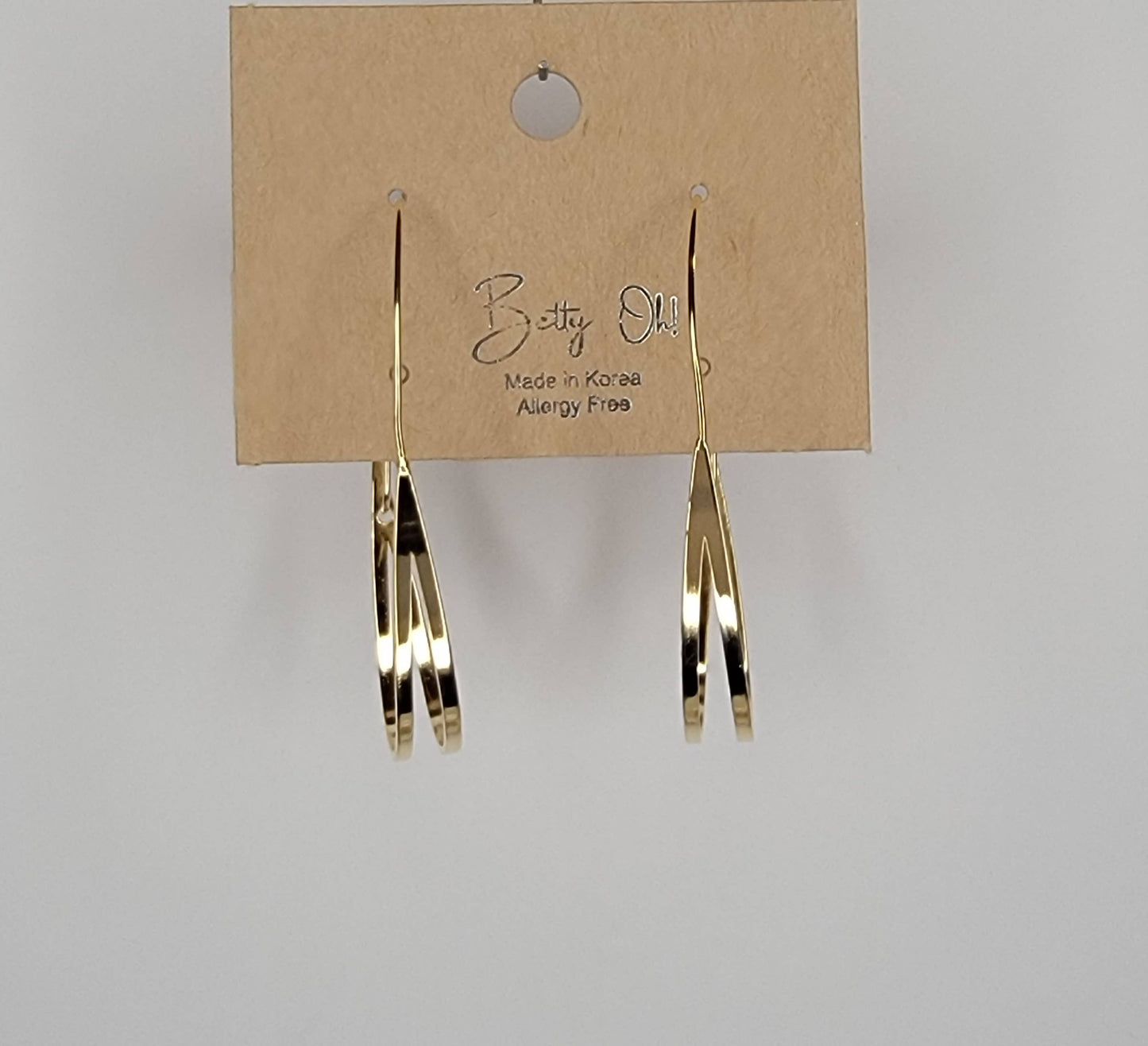 BETTYOH INC - HOOP EARRINGS.