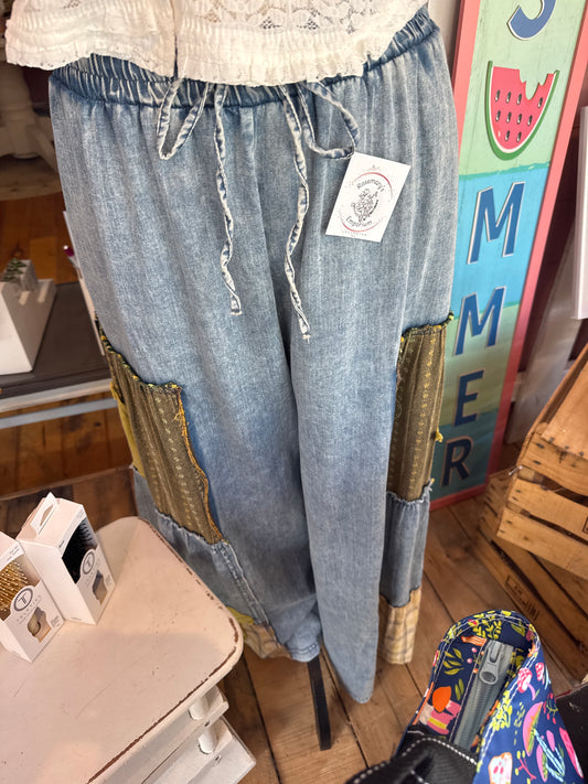 Easel Patchwork Pants-Blue w/Green Star