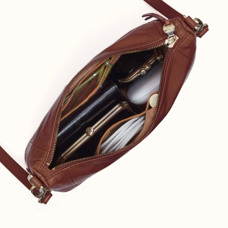 Hobo: The Darcy Carry All-Harvest Root