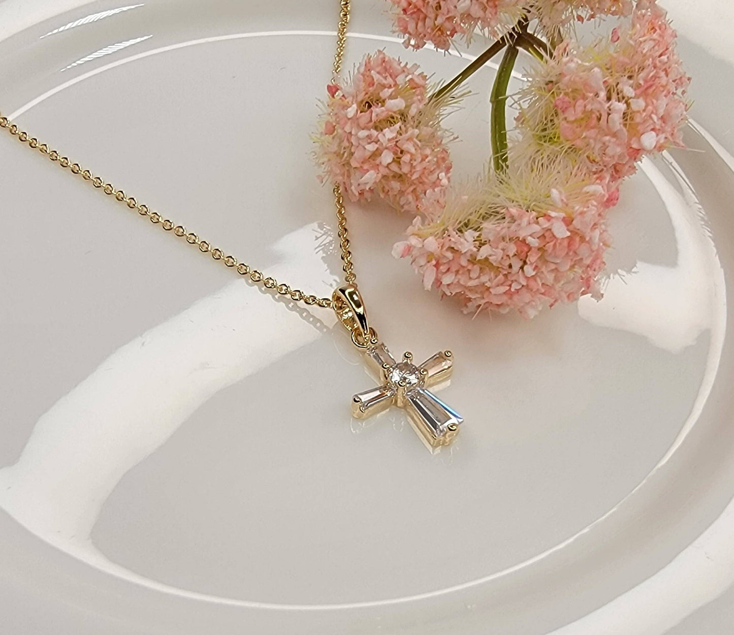 BETTYOH INC - CZ Small Cross Necklace
